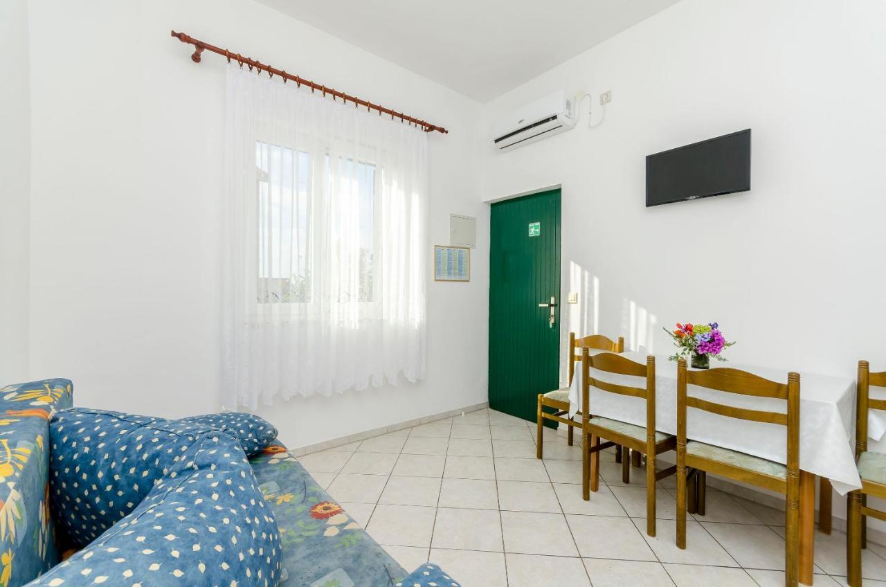 Apartments Mate Trogir Exterior photo