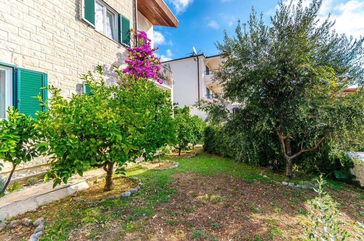Apartments Mate Trogir Exterior photo
