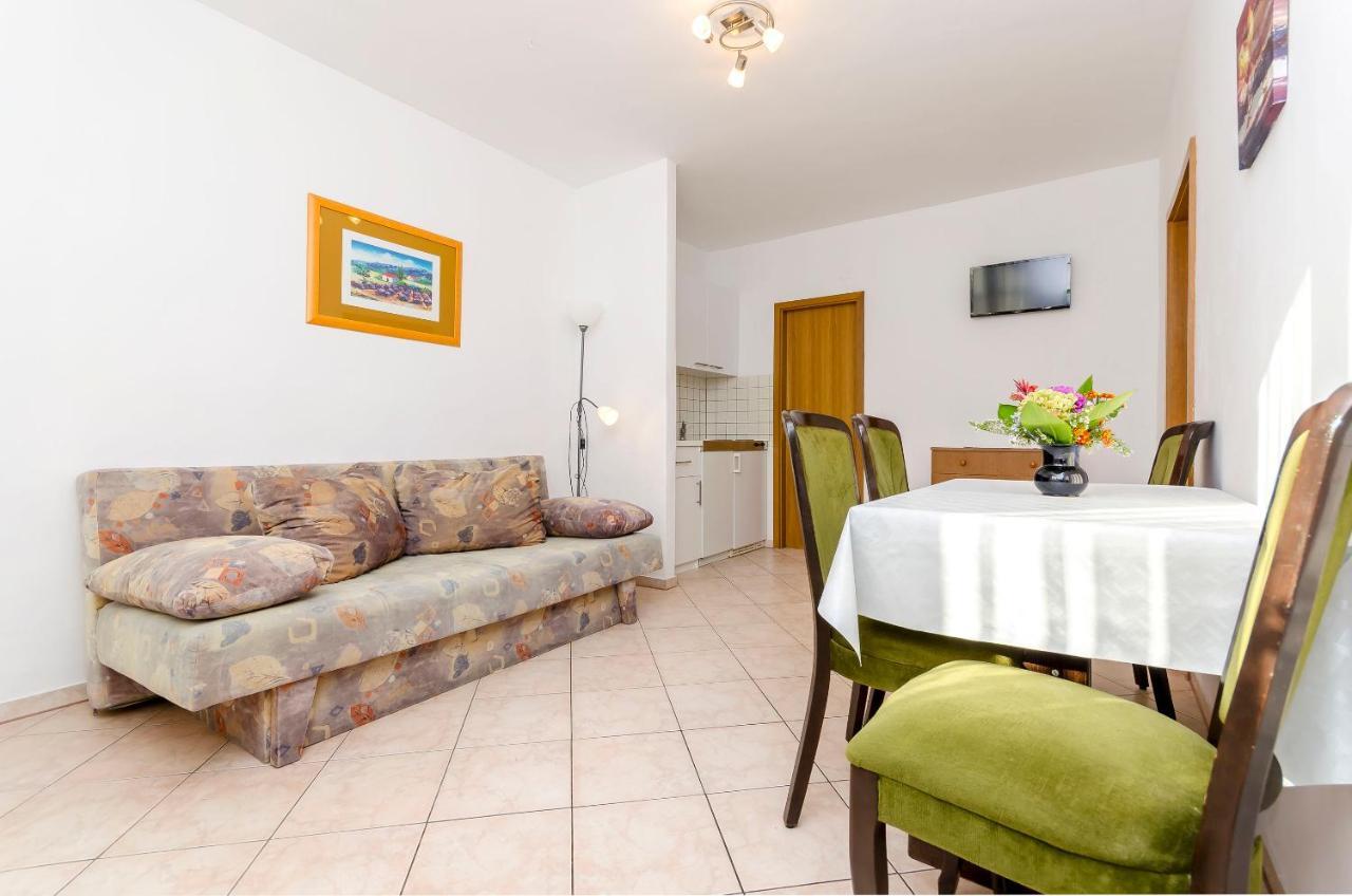 Apartments Mate Trogir Exterior photo