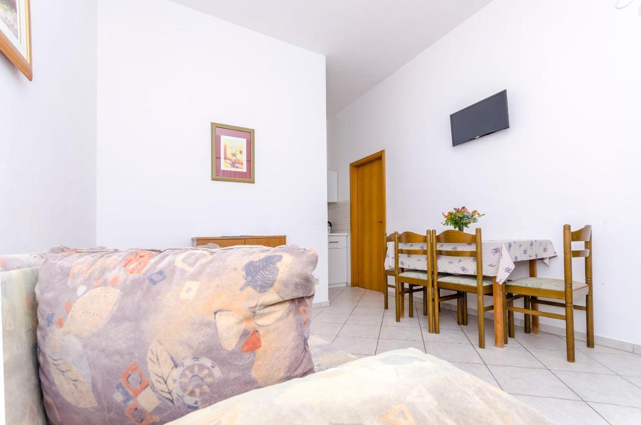 Apartments Mate Trogir Exterior photo